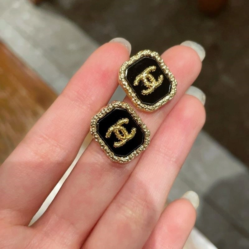 Chanel Earrings SmartChoice 225320