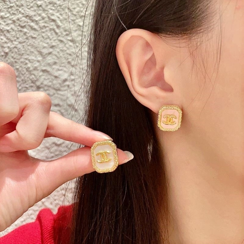 Effortless Chanel Earrings 225312