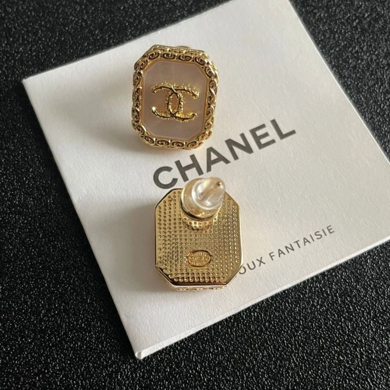 Effortless Chanel Earrings 225312