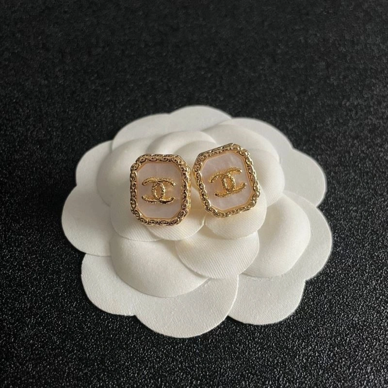 Effortless Chanel Earrings 225312