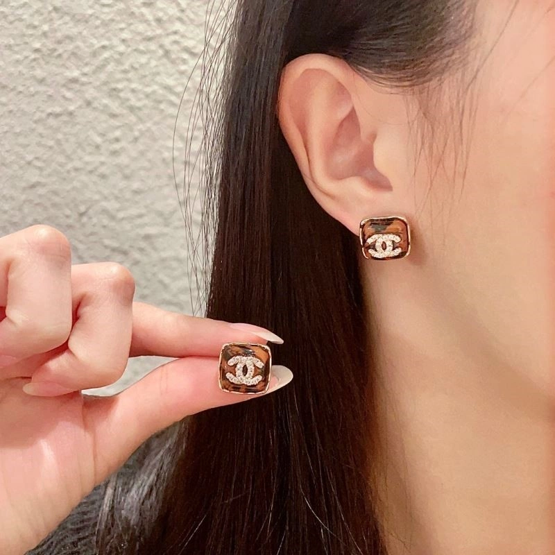 Chanel Earrings Practical 225324