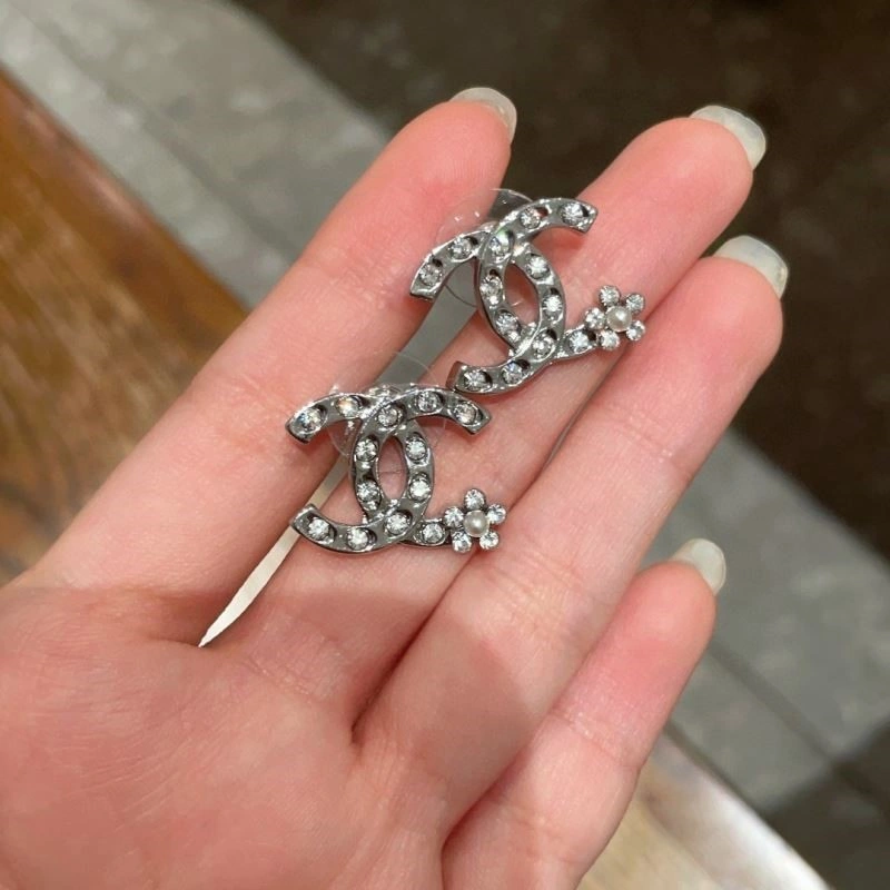 Resilient Chanel Earrings 225315