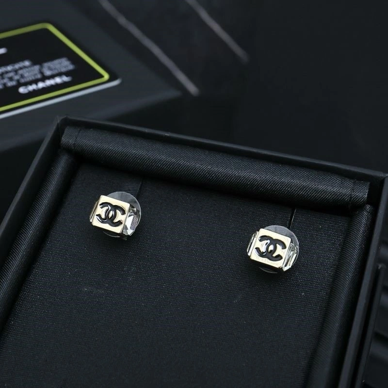 WrinkleFree Chanel Earrings 225304