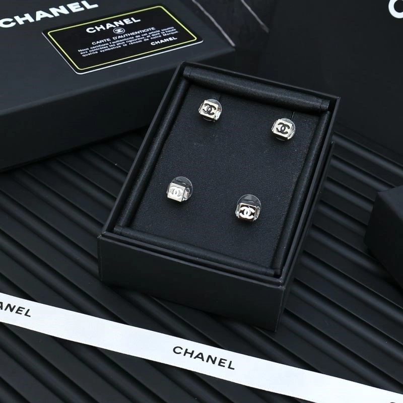 WrinkleFree Chanel Earrings 225304