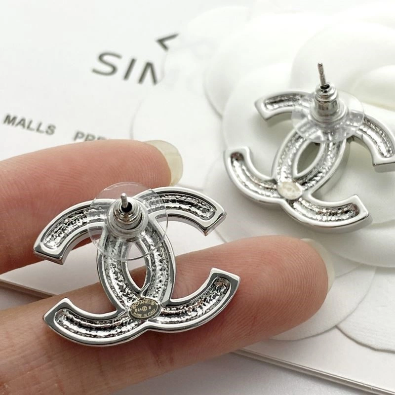 Chanel Earrings MoistureWicking 225280