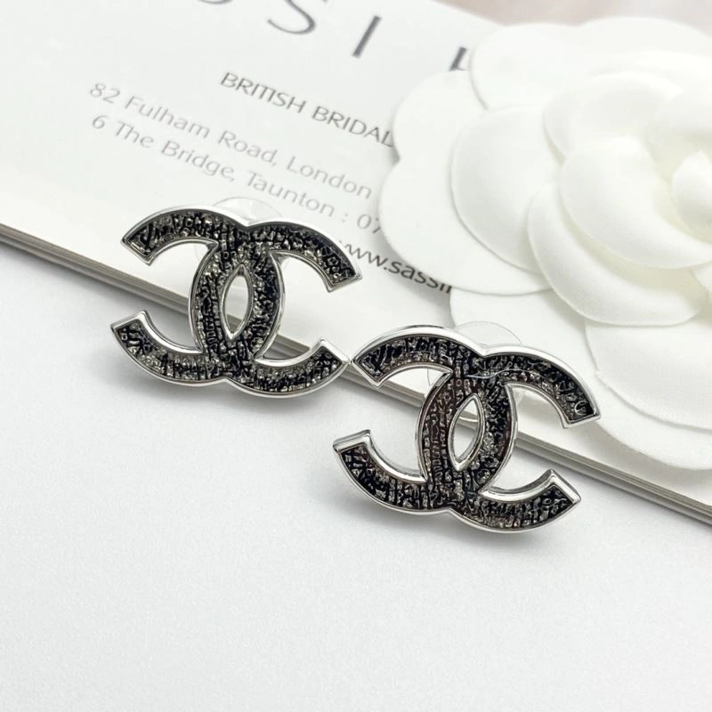 Chanel Earrings MoistureWicking 225280