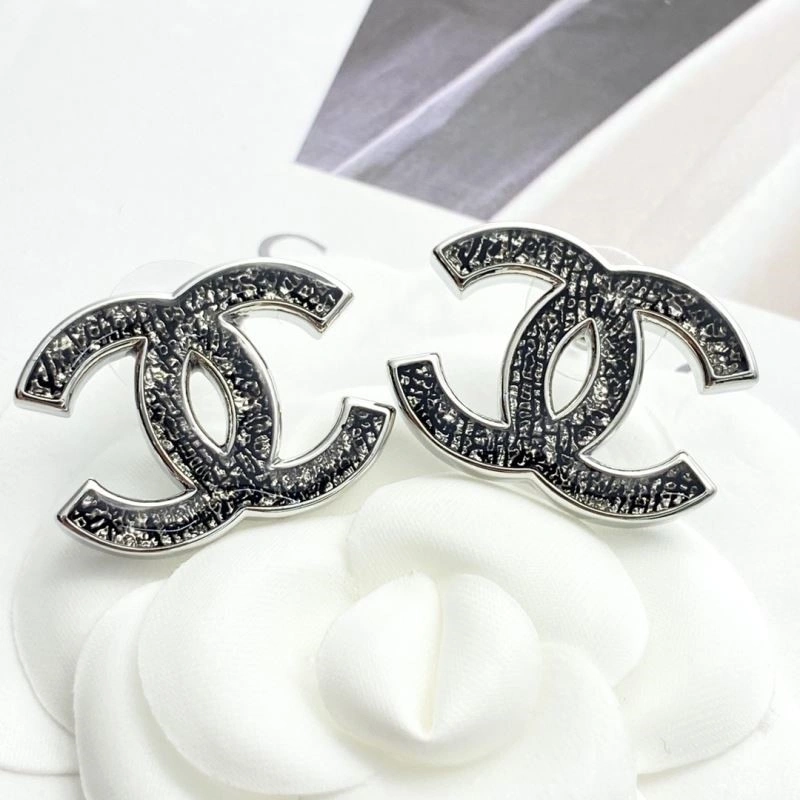 Chanel Earrings MoistureWicking 225280