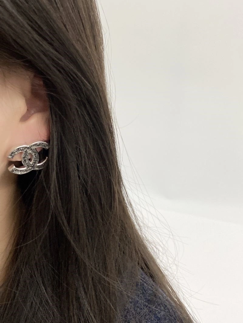 Chanel Earrings MoistureWicking 225280