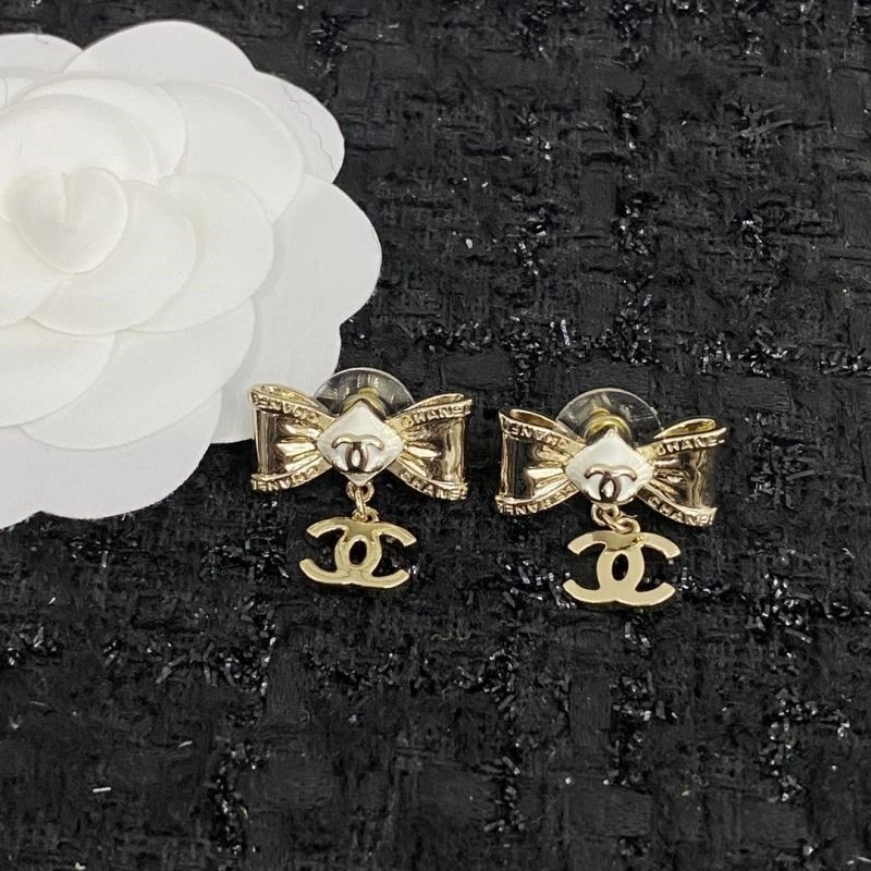 Chic Chanel Earrings 225279
