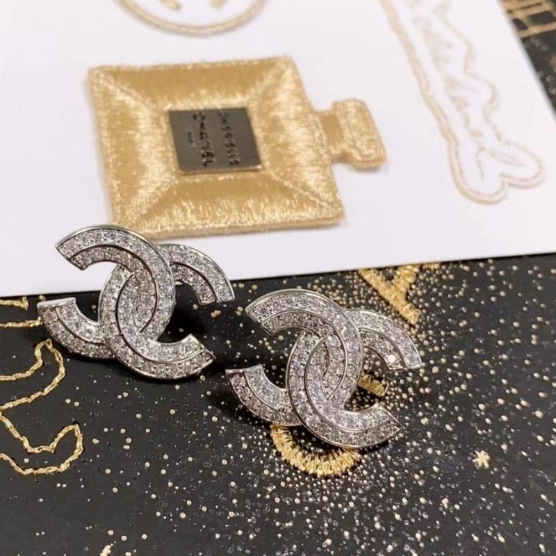 Practical Chanel Earrings 225246