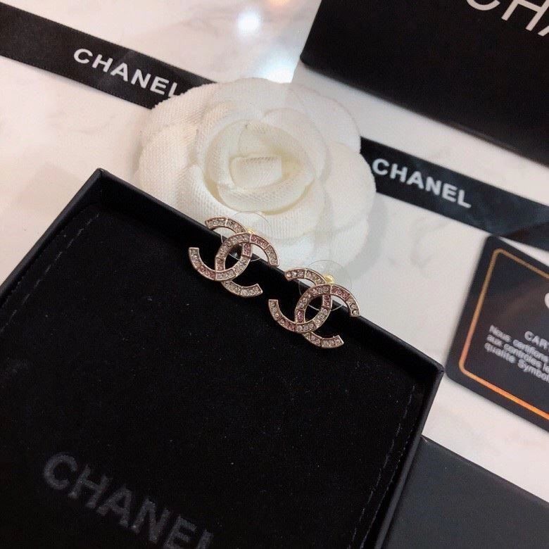 Chanel Earrings SmoothTexture 225252