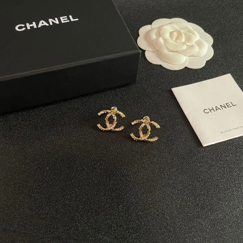 Snug Chanel Earrings 225242
