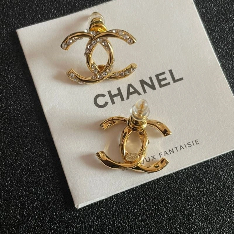 Snug Chanel Earrings 225242