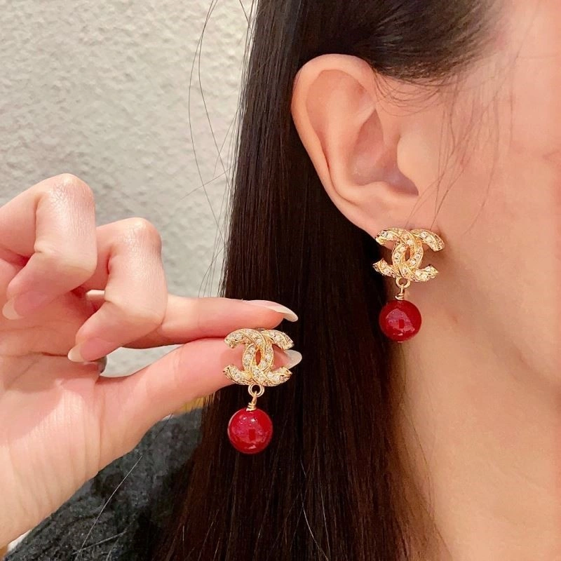 Chanel Earrings Packable 225229