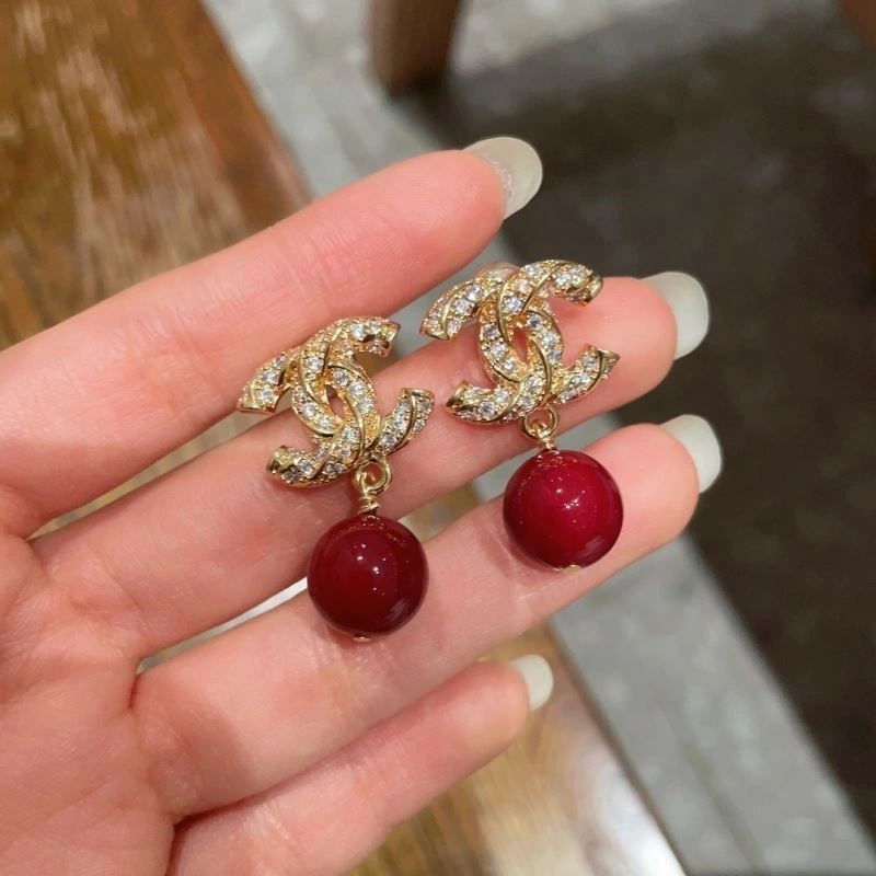 Chanel Earrings Packable 225229