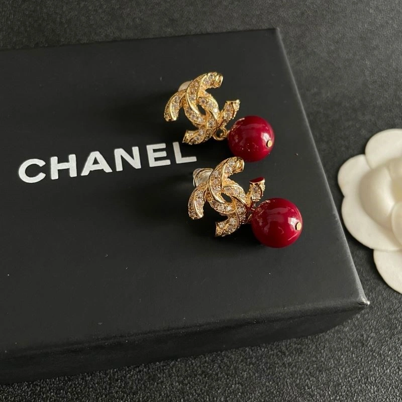 Chanel Earrings Packable 225229