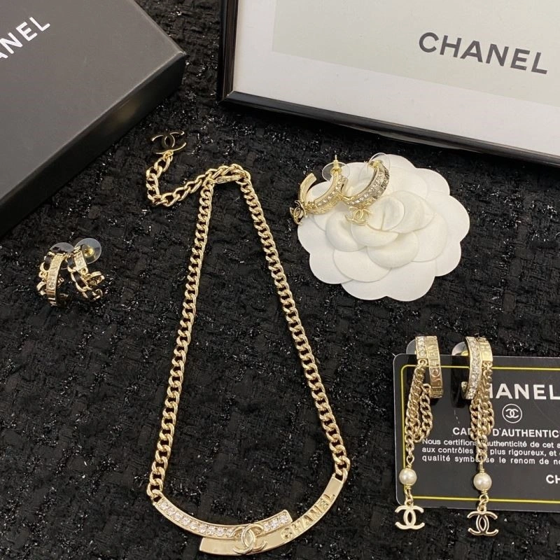 Chanel Earrings WellDesigned 225217