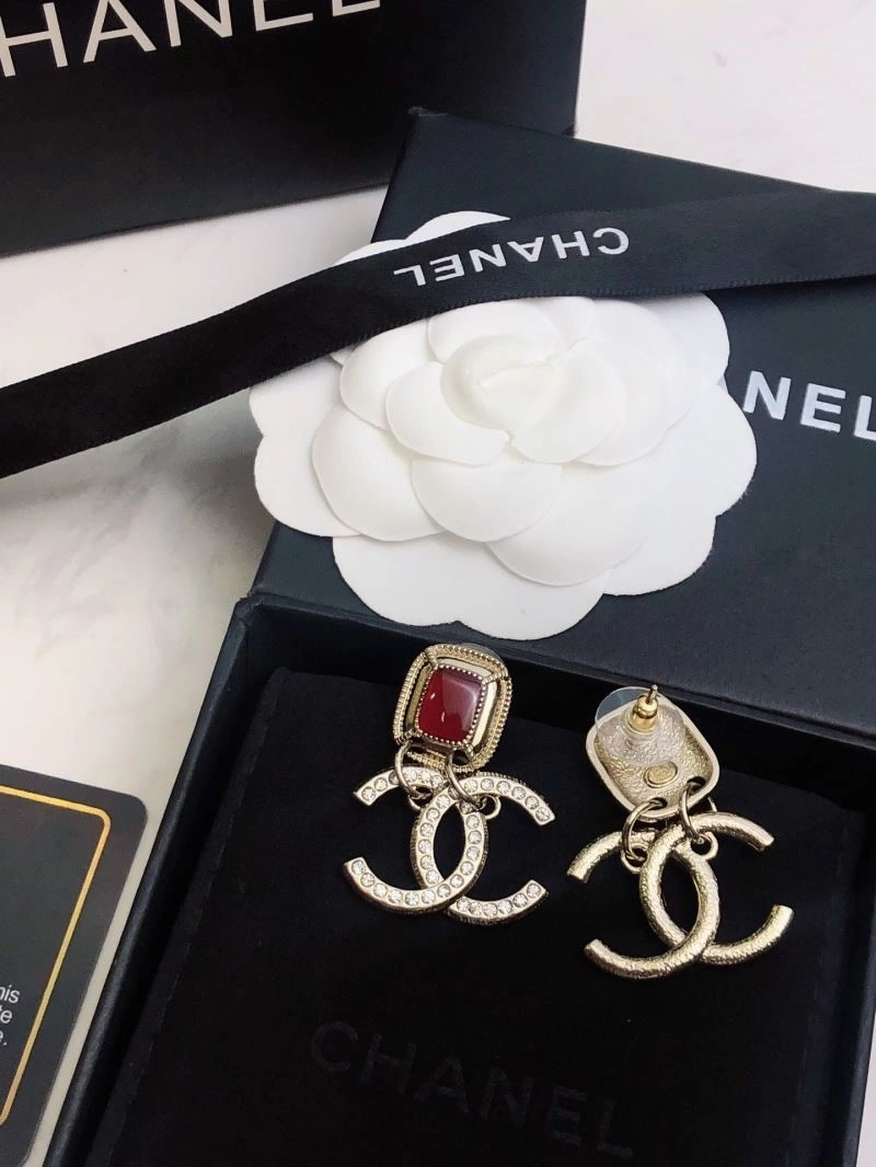 Refined Chanel Earrings 225213