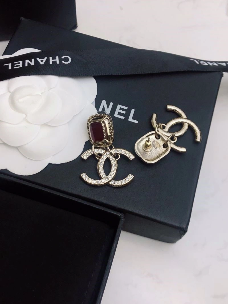 Refined Chanel Earrings 225213