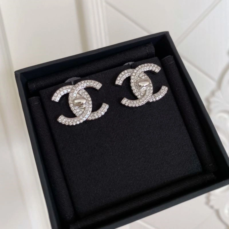 SoftTouch Chanel Earrings 225197