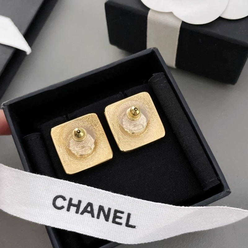 Vibrant Chanel Earrings 225206