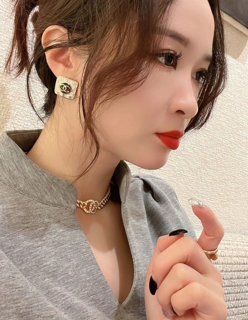 Vibrant Chanel Earrings 225206