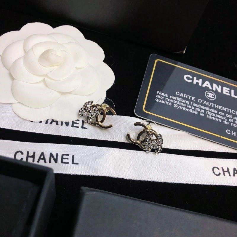 Unisex Chanel Earrings 225177