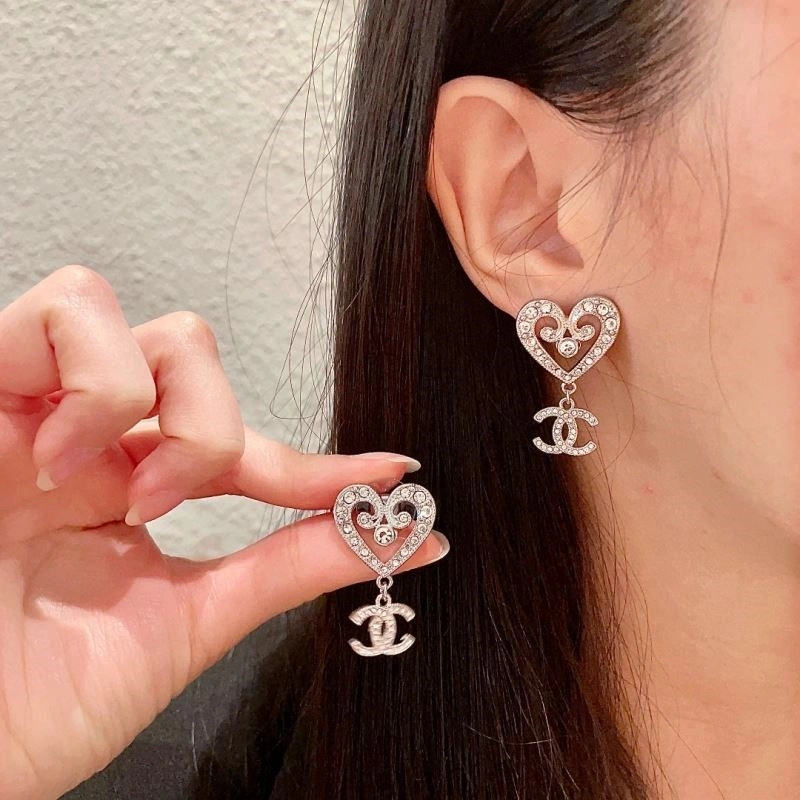 Chanel Earrings Snug 225149