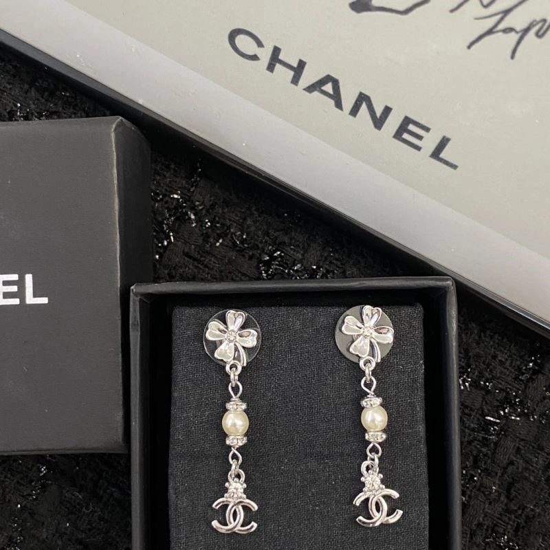 Chanel Earrings Packable 225120