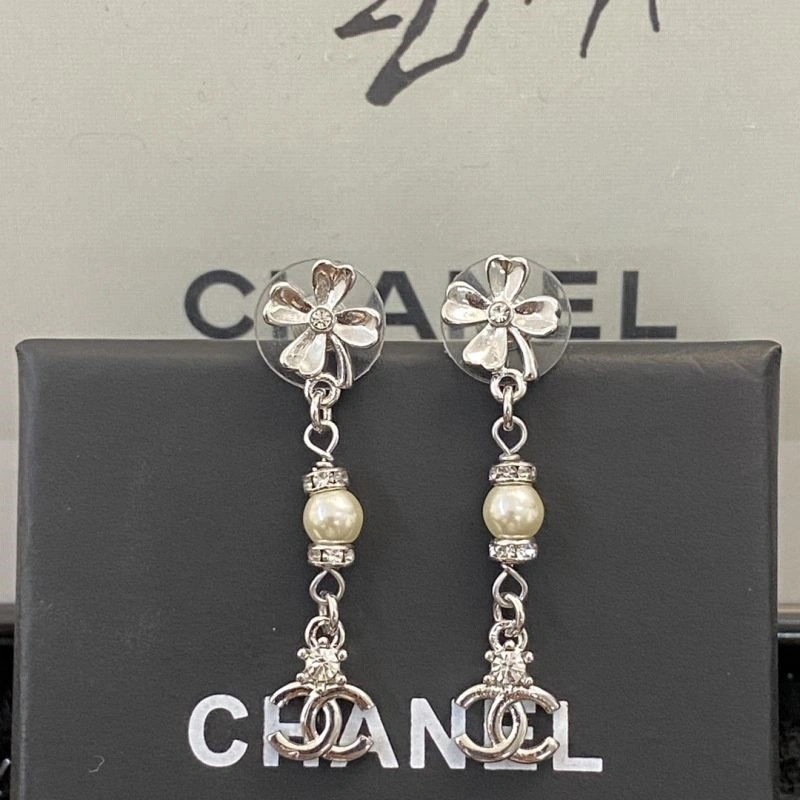 Chanel Earrings Packable 225120