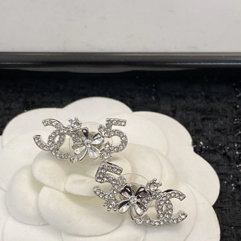 Chanel Earrings Functional 225137