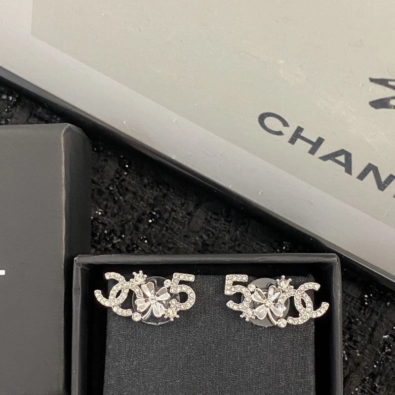 Chanel Earrings Functional 225137