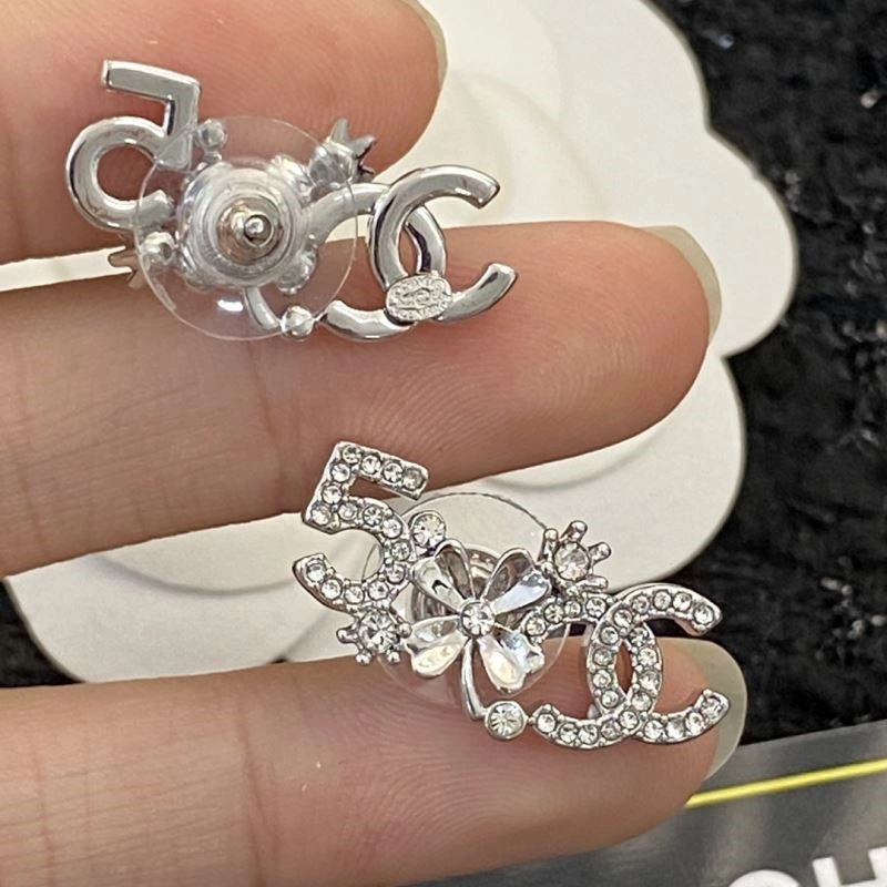 Chanel Earrings Functional 225137