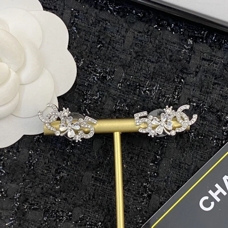 Chanel Earrings Functional 225137