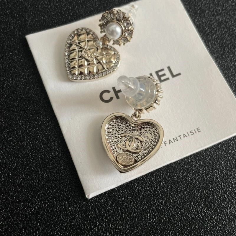 Compact Chanel Earrings 225141