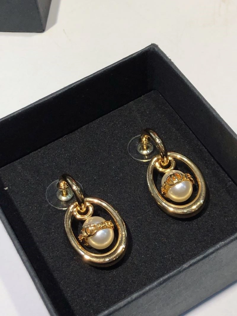 Chanel Earrings Versatile 225154