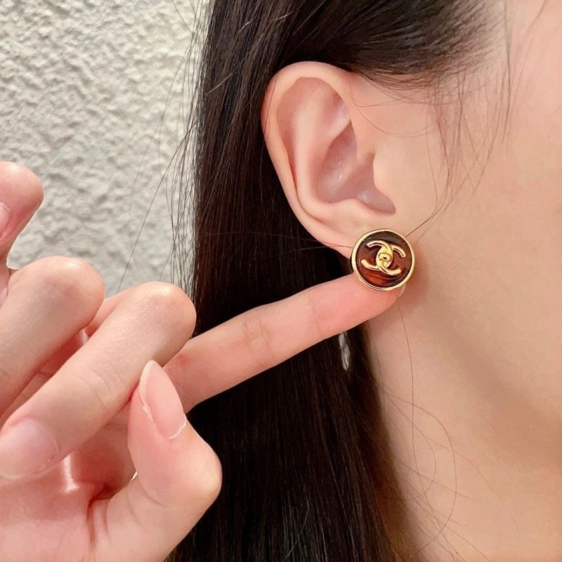 Sustainable Chanel Earrings 225102