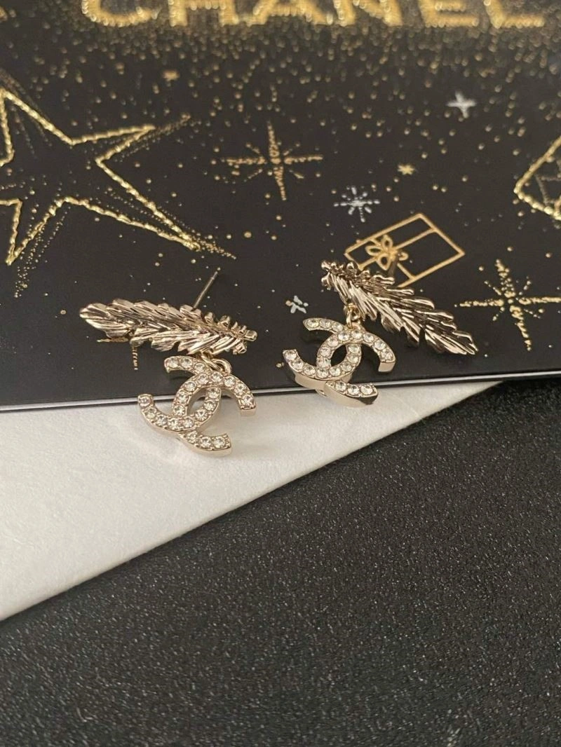 Chanel Earrings Packable 225115
