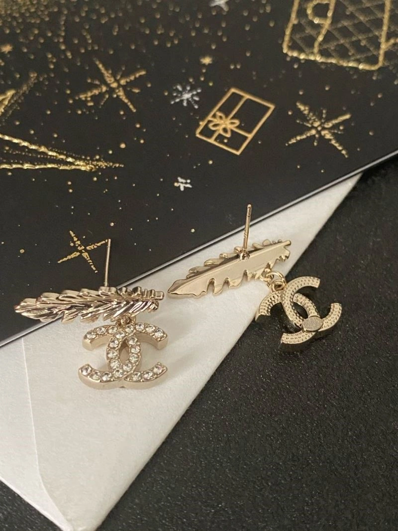 Chanel Earrings Packable 225115