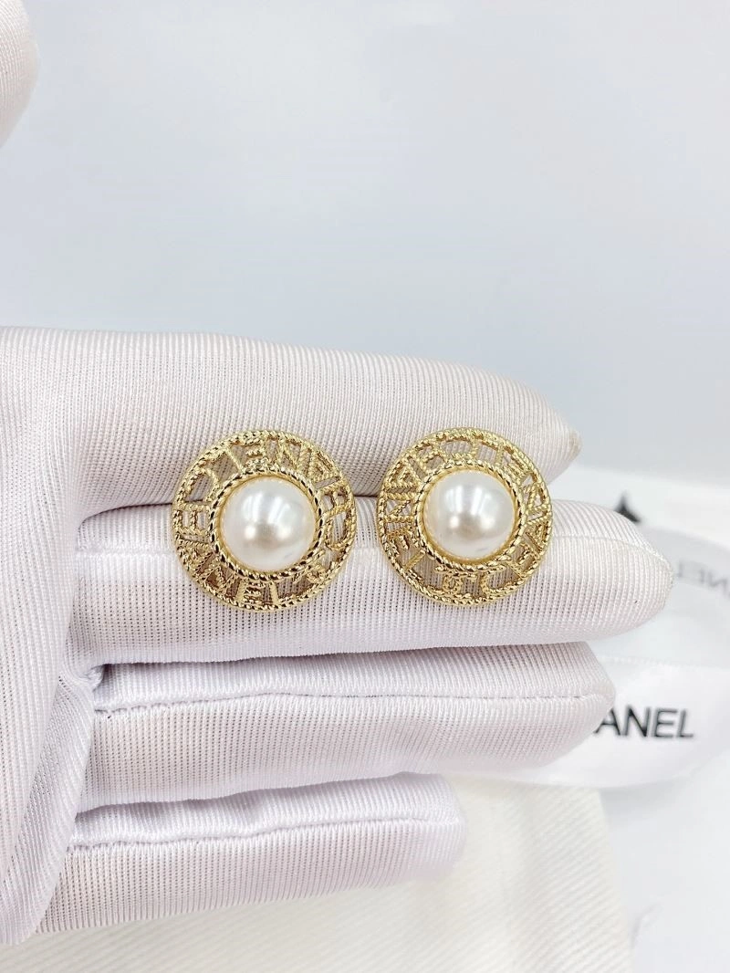 Chanel Earrings MultiPurpose 225100
