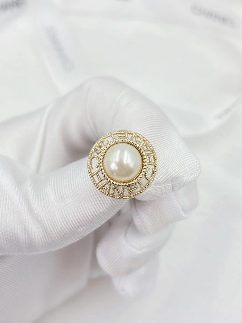 Chanel Earrings MultiPurpose 225100