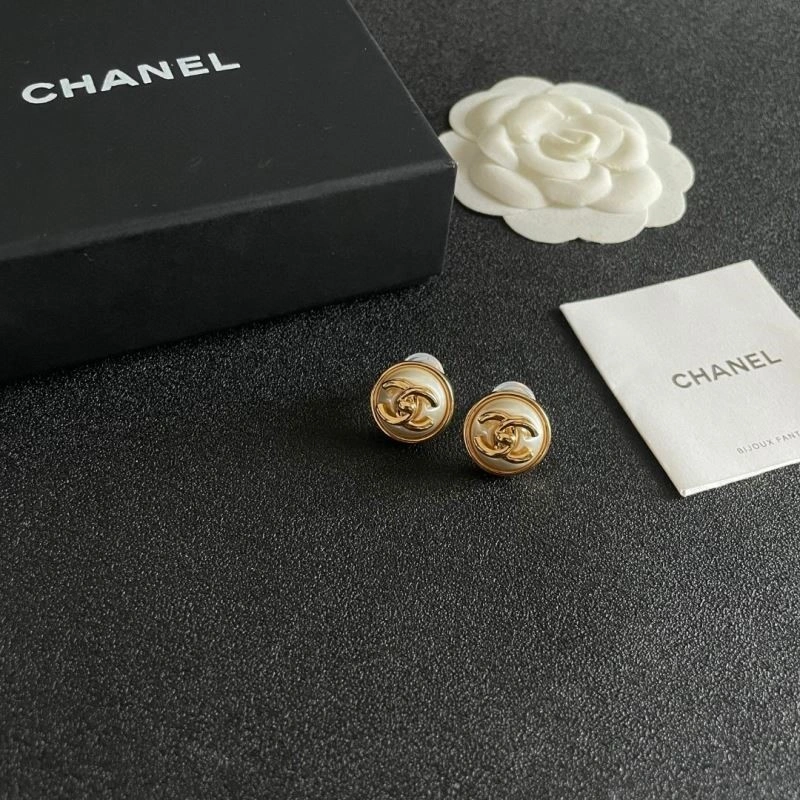 Fashionable Chanel Earrings 225087