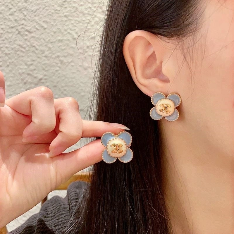 Cozy Chanel Earrings 225083