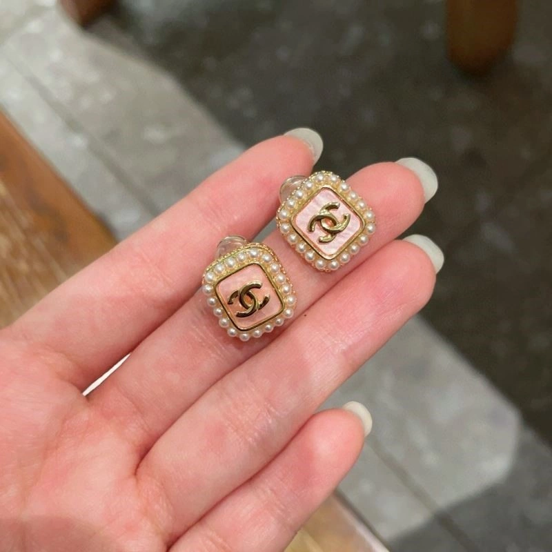 Chanel Earrings TimelessDesign 225103