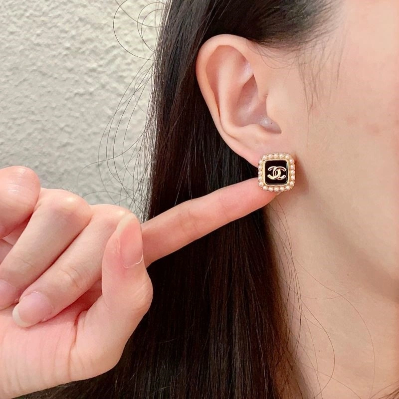 Chanel Earrings Efficient 225099