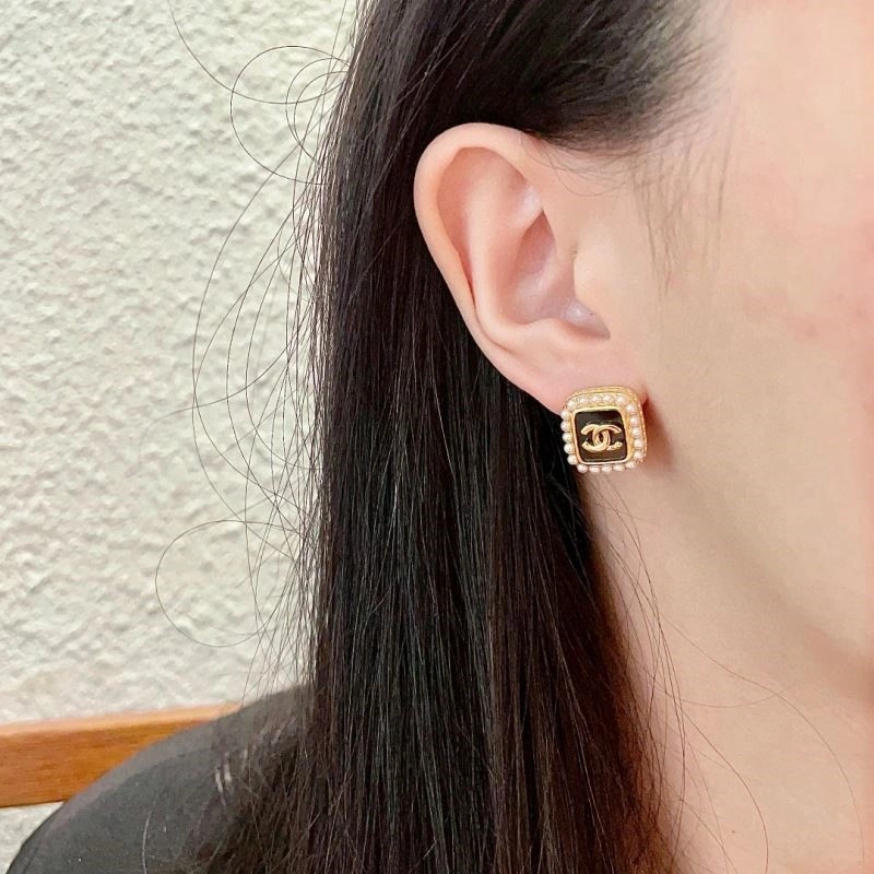 Chanel Earrings Efficient 225099