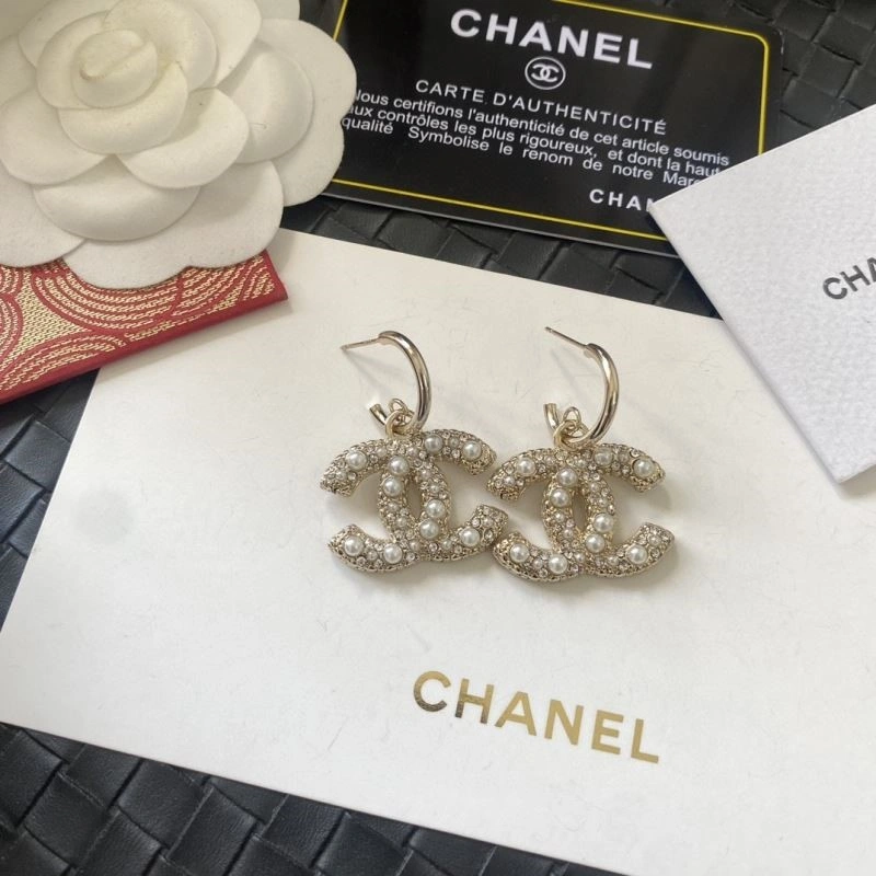 Supportive Chanel Earrings 225140