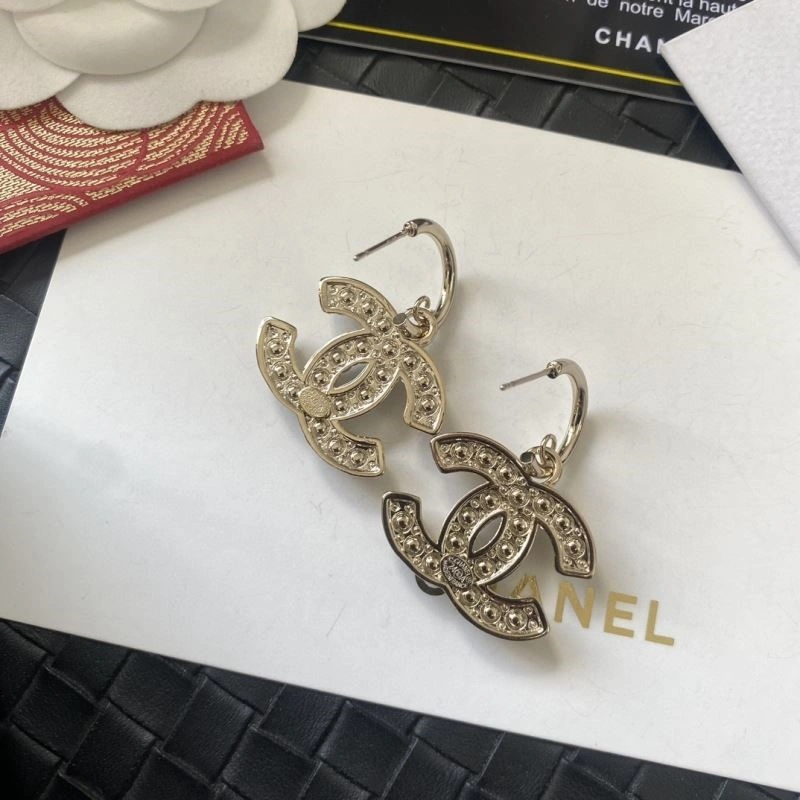 Supportive Chanel Earrings 225140