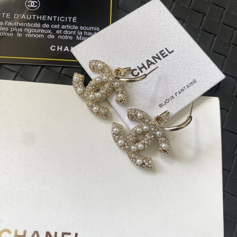 Supportive Chanel Earrings 225140