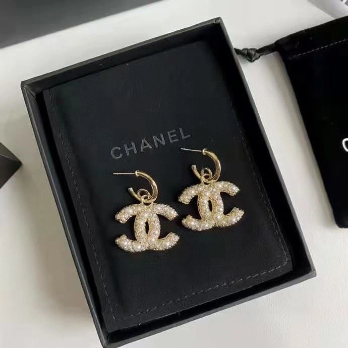 Supportive Chanel Earrings 225140